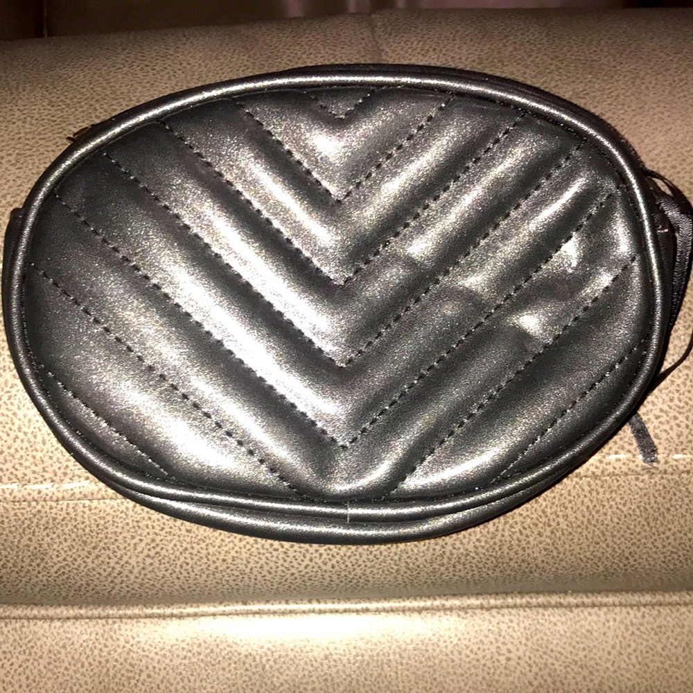 Chevron fannypack